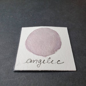 Angelic Metallic, scintillante, pittura ad acquerello fatta a mano per la pittura, tecnica mista e scrapbooking di carta e stampaggio.