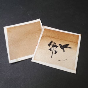 Mocha, pittura ad acquerello opaca fatta a mano per pittura, tecnica mista e scrapbooking su carta e stampaggio.