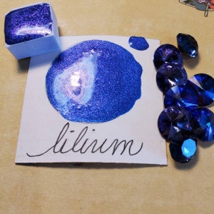 Lilium, Metallic, luccicante, vernice ad acquerello fatta a mano per la pittura, supporti misti e carta rottami e stampaggio.