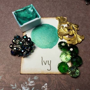 Ivy Green Metallic, pittura ad acquerello scintillante fatta a mano per pittura, tecnica mista, scrapbooking su carta e stampaggio.