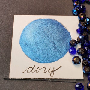 Dory, Metallic, scintillante, vernice ad acquerello fatta a mano per pittura, tecnica mista e scrapbooking di carta e stampaggio.