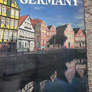 Vintage Guerra Fría 1980 Cartel de viaje de Alemania – Obras de arte de Alemania Occidental – Decoración de Frankfurt, Obras de arte europeas, Obras de arte de regalos vintage, Decoración alemana