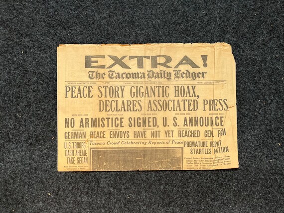 Original False Armistice World War I Peace Newspaper - Day