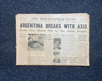 洋書 WAR PAPERS Vintage WWII Newspaper 