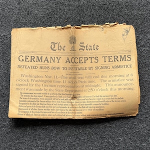 1918 Original WWI Peace Newspaper - Armistice Day Veteran&#39;s Keepsake