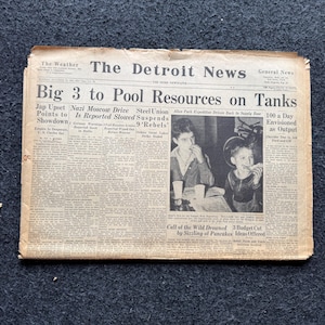 vintage L.G.B news paper design タンクトップ il_300x300.7034059341_syvk.jpg