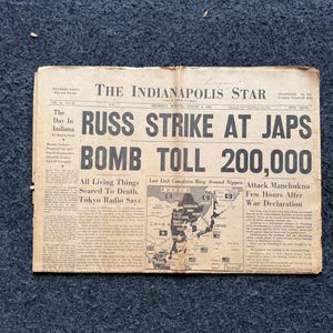 1945 Russia Declares war on Japan, World War 2 Memorabilia Gifts, History Gifts, Historic Dates, Vintage Newspaper, Original WW2 Art, WW2 Pr