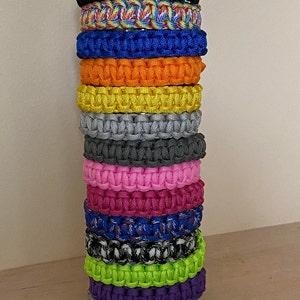 Fabriquer un bracelet de survie (tuto facile) - bracelet paracorde simple