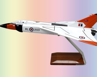 AVRO ARROW CF-105 AURORA オーロラ 飛行機模型キット AVRO ARROW CF-105 AURORA オーロラ 飛行機模型キット