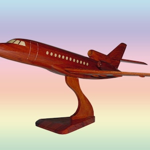 Dassault  Falcon 900  Handcrafted Model