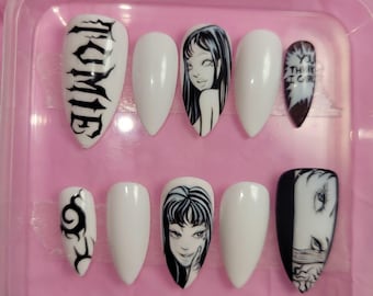 Tomie Press-On Nail Set