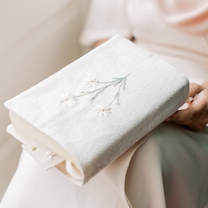 Vintage linen embroidered book cover - daisy