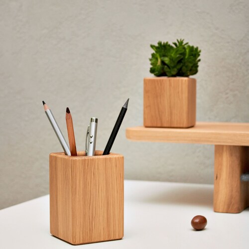Oak Wood Pen & Pencil Holder: Minimalist Desk Organizer