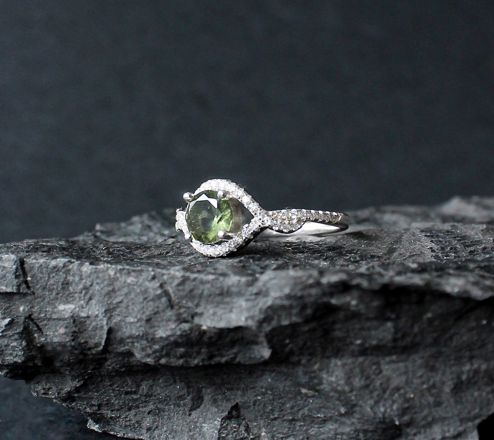 Genuine Moldavite Ring 6mm Stone Real Moldavite Ring Silver Etsy