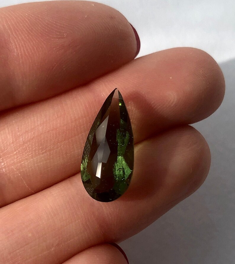 MOLDAVITE gem 4.6ct real Certified moldavite Faceted Moldavite from Czech Republic tektite moldavite crystal stone genuine czech moldavite