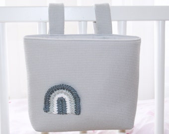 hellgraue Betttasche mit gehäkeltem Regenbogen, Hängekorb für Babybett, Hochstuhl oder Kinderbett, verschiedene Größen, Spielzeugtasche