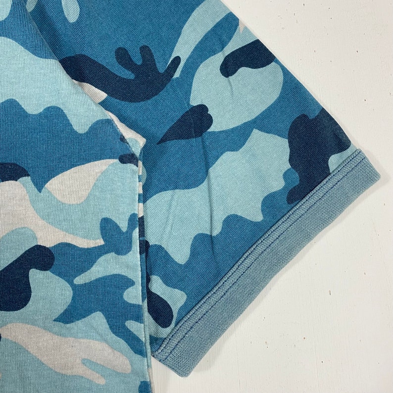 Selten Vintage 90er Jahre BILLABONG Center Logo Blau Camouflage Made In Fidschi Surfen T-Shirt Große Größe Bild 4