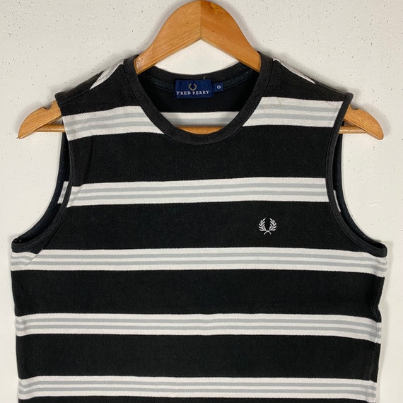 Rare!! Vintage FRED PERRY Striped Black & White T… - image 3