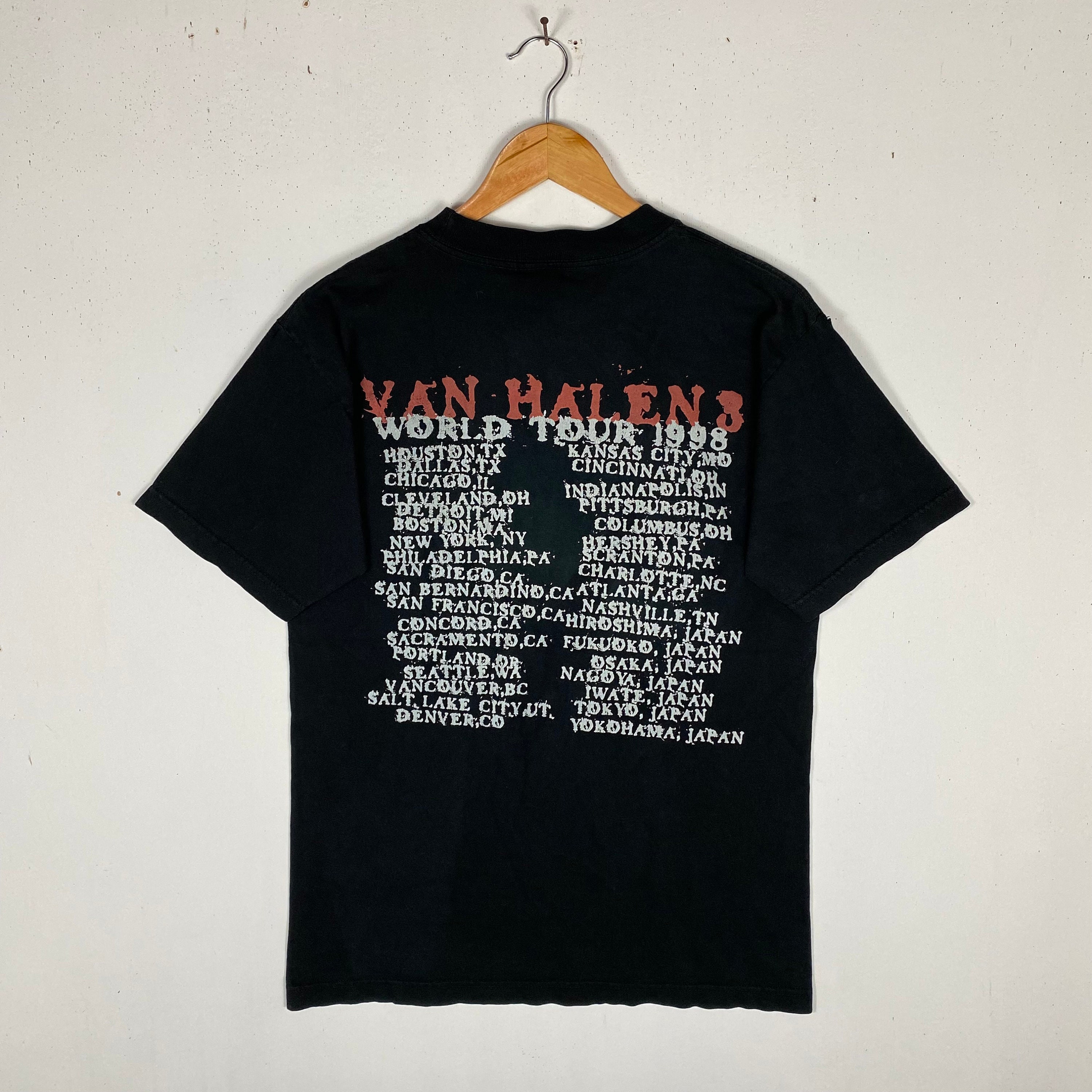 Rare SIGNED Vtg America Tour 97-98 Vintage Graphic T Shirt XL (Read Description) main image 0