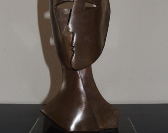 Offre Rare Sculpture Cubiste en Bronze – Buste d’une femme, signé, Pablo Picasso avec des docs.