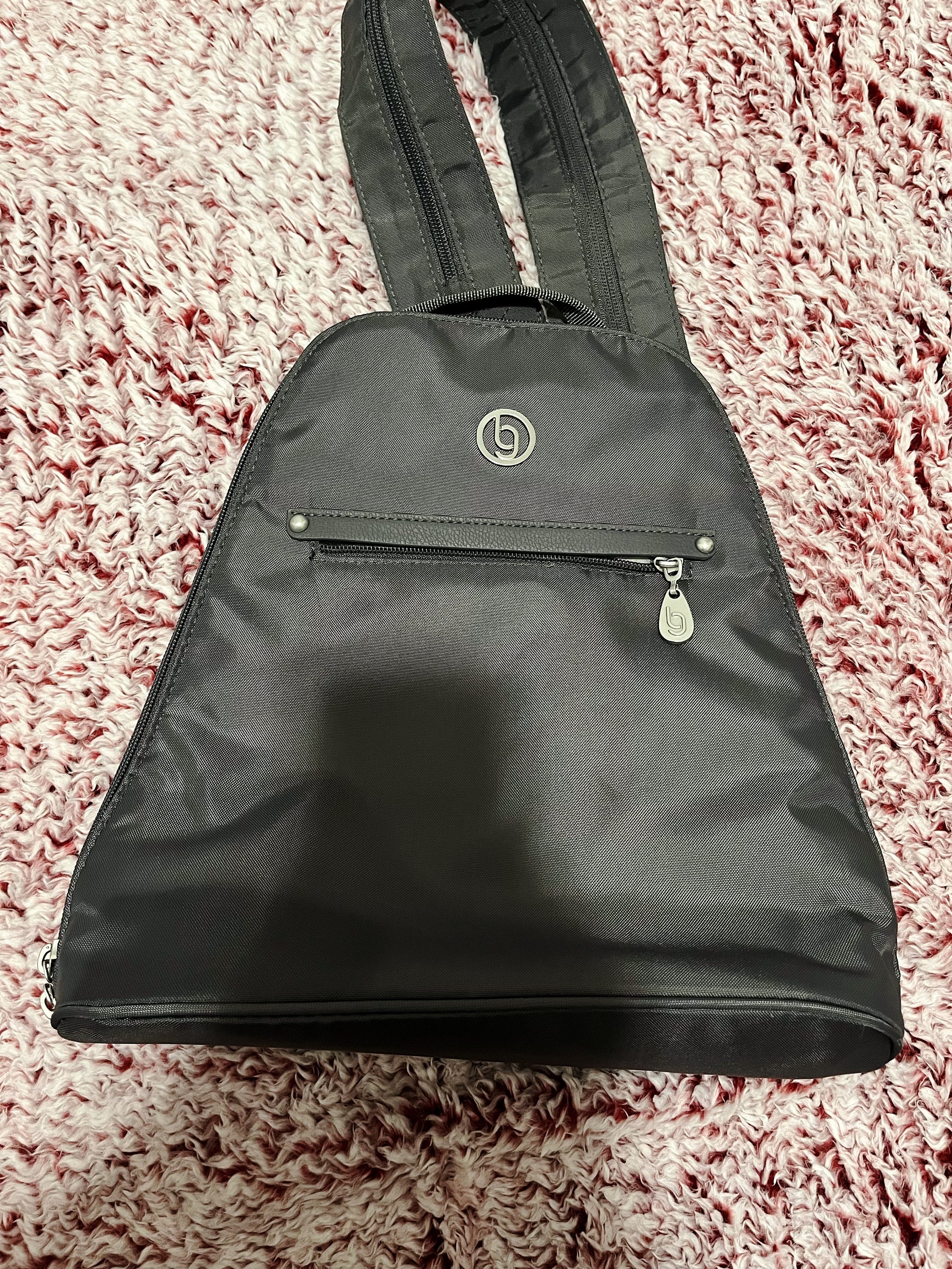 Baggallini tote outlet