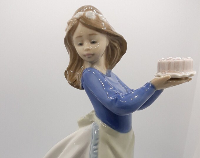 Lladro Nao Birthday Cake Girl With Puppy Figurine Made in Spain