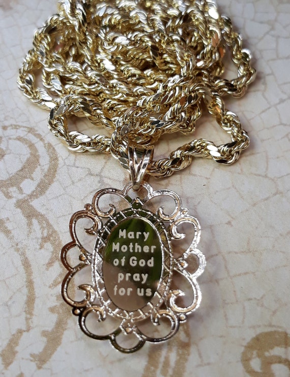 Miraculous Medal Necklace 10 Kt Gold 