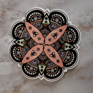Autocollant Bee Happy Mandala | Abeilles | Autocollant vinyle | Autocollant de bouteille d’eau
