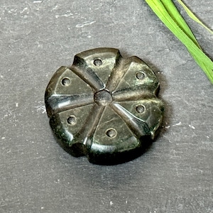 Peyote XL Size Pendant Aztec Jewelry Natural Mexican Jade Serpentine Hand Carved 1.8 inches Nephrite Pre-Hispanic Mayan Style Jewelry Ethnic