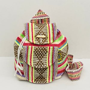 Mini Rucksack Regenbogen Multicolor Kleine Handwerker Morral Mexikanische Mochila Ethnische Langlebige Tasche Boho Handgewebte authentische mexikanische Textilien Geldbörse