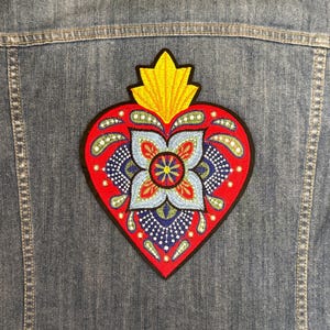Large Mexican Sacred Heart Appliqué Iron on Patch Sew Embroidered Folk Art Heart Made in Mexico Sagrado Corazón Mexicano Parche Beautiful!