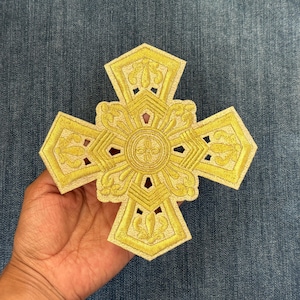 Appliqué croix menace dorée brodé fer sur écusson couture articles de l'église vêtement catholique religieux gothique