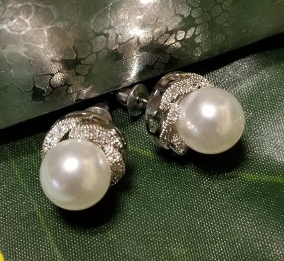 fashion faux earrings