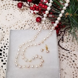 7-8mm Akoya Cultured White Pearl 18&quot; Necklace/Earring Set