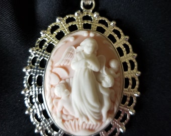 Cameo Pendant