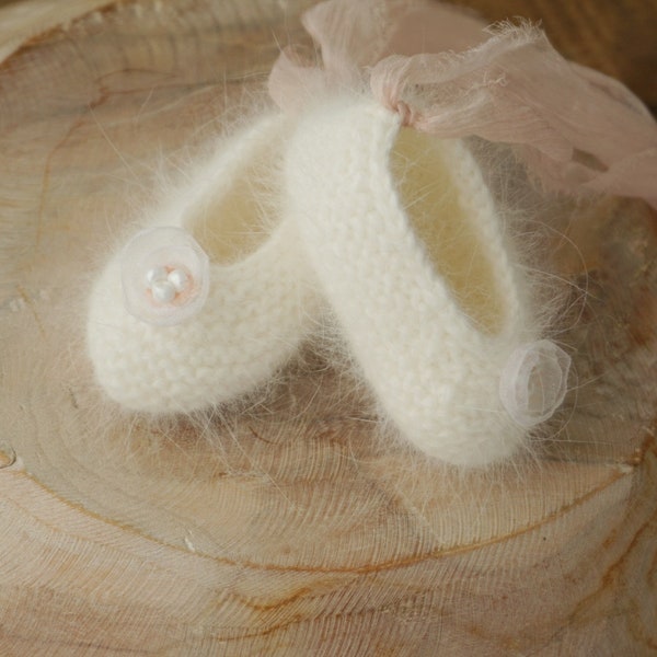 Ballerines pour bébé, chaussons détaillés avec fleurs et longs rubans de soie, accessoires de photographie en laine angora, accessoires pour nouveau-nés