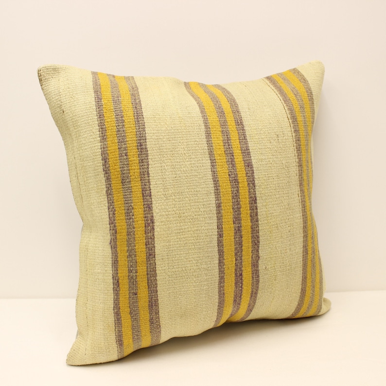 Throw pillow cover 20x20 in 50x50 cm Sofa cushion Turkish kilim pillow Vintage red pillow Boho Big Pillow Home Decor D-1008