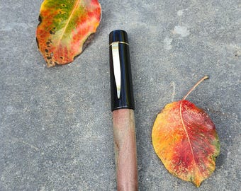 Handmade fountain pen