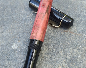 Pluma estilográfica hecha a mano