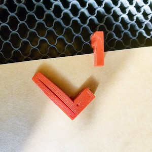 Low Profile Glowforge Honeycomb L Pin, 3D Printed PLA Pins, Laser Cutter, Crumb Tray Pin, Material Hold Down, Plastic, PLA+