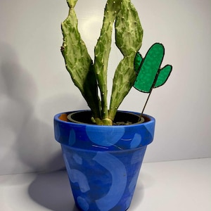 Green Cactus Stained Glass Plant Stake, Handmade Garden Decor, Botanical Gift
