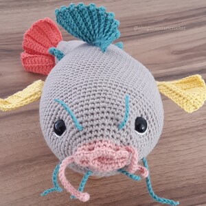ENGLISH/SPANISH Charlotte the catfish amigurumi fish pdf pattern image 7