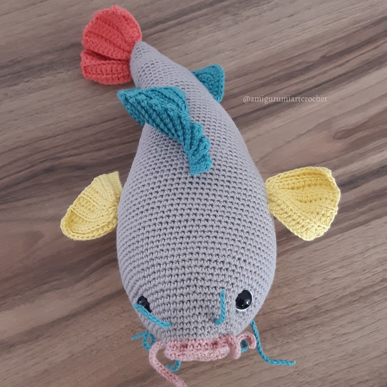 ENGLISH/SPANISH Charlotte the catfish amigurumi fish pdf pattern image 3