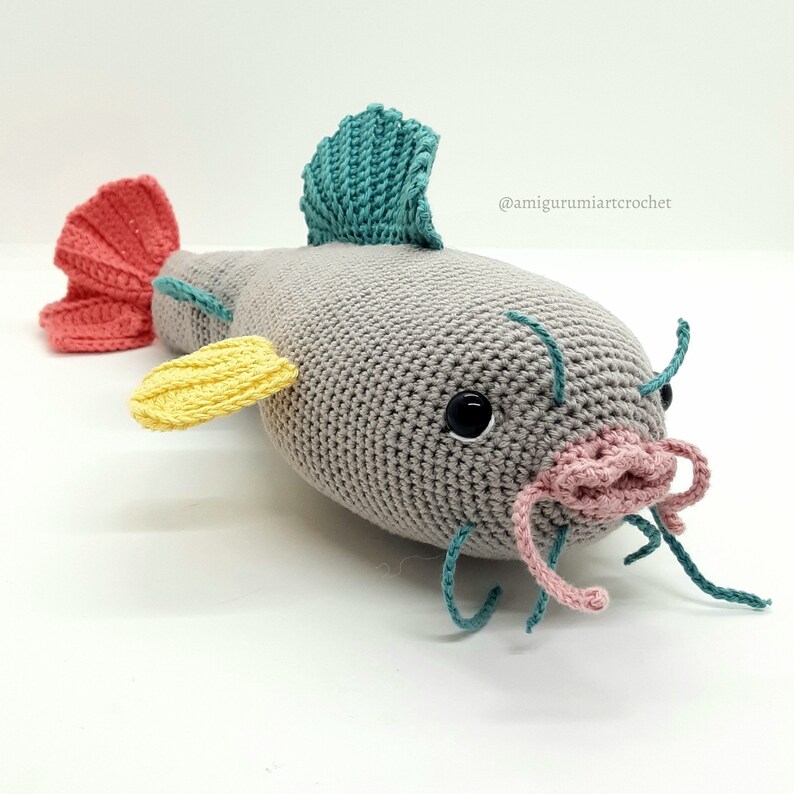 ENGLISH/SPANISH Charlotte the catfish amigurumi fish pdf pattern image 4