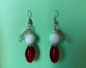 Boucles d’oreilles en verre faites main de goutte de perle rouge et blanc