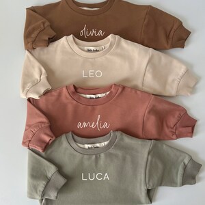 Body sudadera extragrande con nombre / Mono sudadera burbuja / Body suéter burbuja con nombre imagen 2