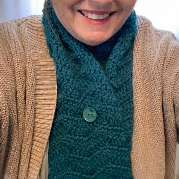 Crocheted Wave Scarf with button