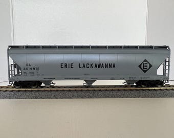 Tolva cubierta de 3 bahías Erie Lackawanna
