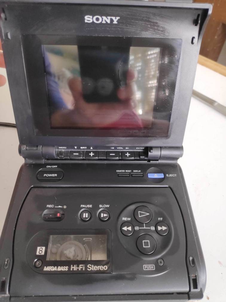 8Mm Cassette Player for sale Only 3 left at 65