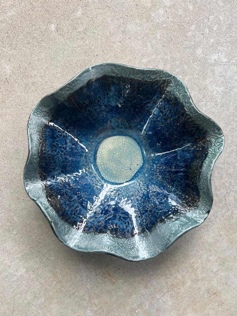 Outdoor Solar Ceramic Fountain//Made in USA Rainy Day